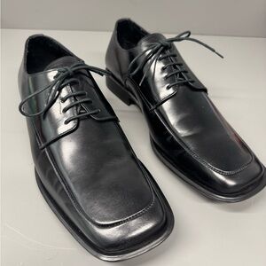 Via Spiga Black Leather Oxfords